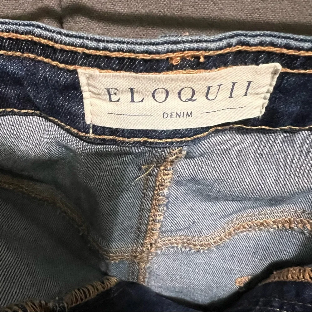 Eloquii Indigo Relaxed Fit Jeans Lot 5 - Picture 2 of 5
